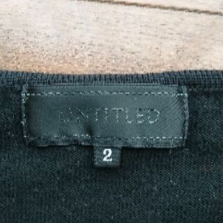美品 アンタイトルの黒セーター サイズMの画像