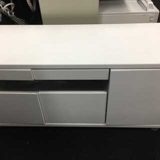 テレビ台　白、木製