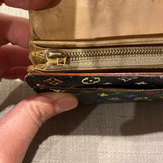 ヴィトン財布　マルチカラーの画像
