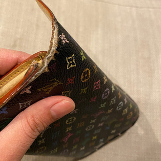 ヴィトン財布　マルチカラーの画像