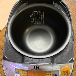 炊飯器　5.5合炊きの画像