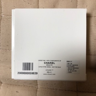シャネルノベルティーグッズ　ブランミラーの画像