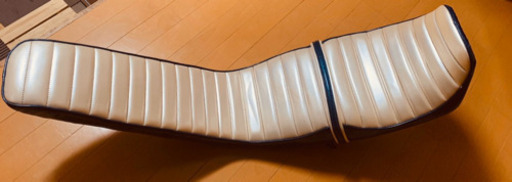 希少vt250z三段シート