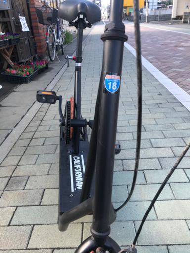 キックスケーター自転車１２インチカルホルニア　