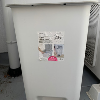 3段カラーボックス2台とゴミ箱！の画像