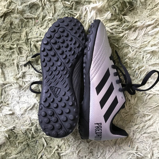 adidas トレーニングシューズ　プレデターの画像