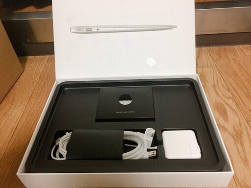 【美品】Apple MacBook Air 13インチ 2017年製【送料込】