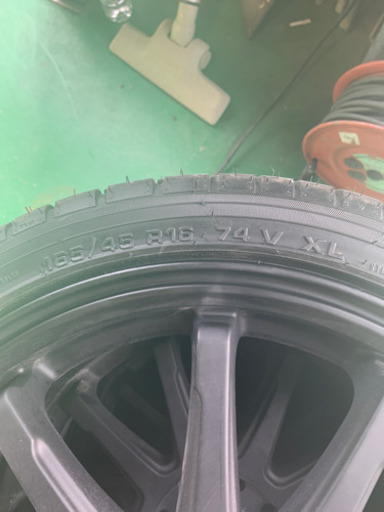 16インチホイールほぼ新品