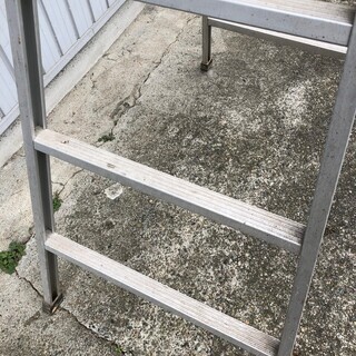 アルミ足場台 折り畳み足場台 脚立 軽作業用 6段 182cmの画像