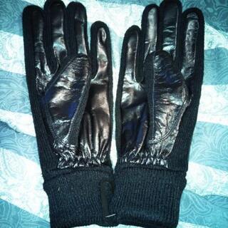 婦人手袋黒色の画像