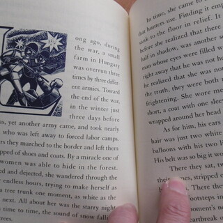 英語の本『The Gift of Story』の画像