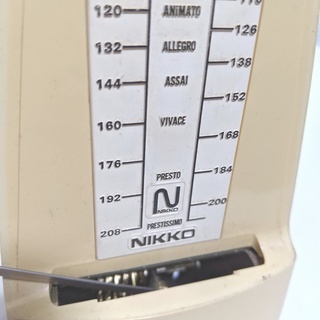 メトロノーム　安くお譲りします！の画像