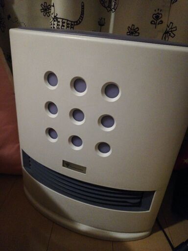 セラミックファンヒーター