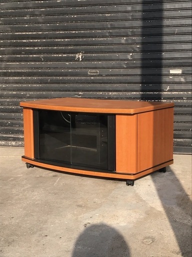☆家具大特価セール☆　キャスター付きテレビボード　900×560×450　24インチ程　単身様　お値打ち　配達可能