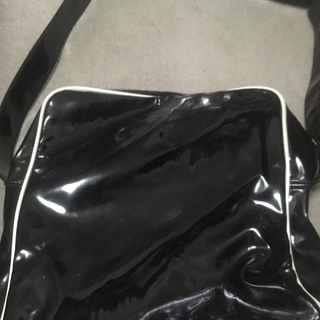 キャサリンハムネット　ショルダーバッグ　黒の画像