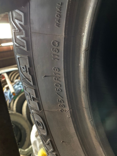 285/60R18 スタッドレス　ジオランダー　ランクル200等