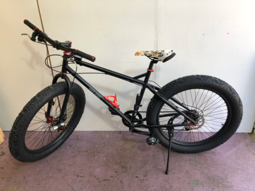 ⚫️⚫️MAD BIKE.ファットバイク、26インチ 新古品！、空気入れ、ホルダー ディスクブレーキ