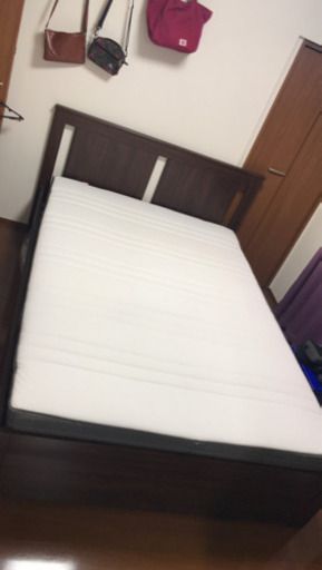 IKEA ダブルベッドとマットレス