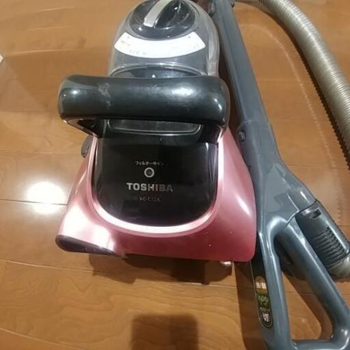 東芝の掃除機です。