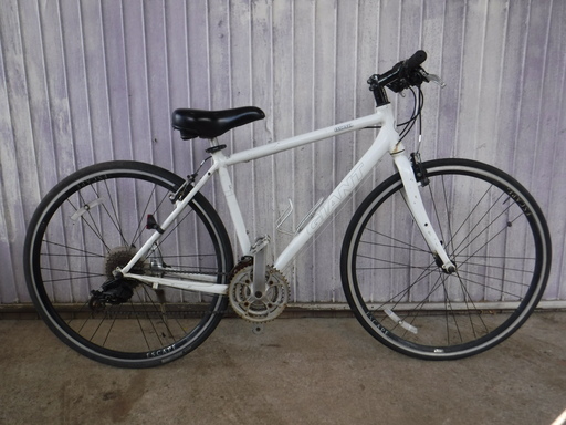 GIANTのクロスバイク エスケープR3.1　中古自転車 271