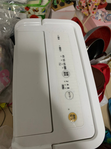 3/30-3/31渡す　那覇市安謝　アイリスオーヤマ 衣類乾燥除湿機 タイマー付 除湿量 6.5L コンプレッサー方式 DCE-6515