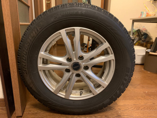 スタッドレス２１５／６５／Ｒ16 − 4本セット