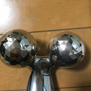 【値下げしました】ReFA  プラチナ電子ローラーの画像