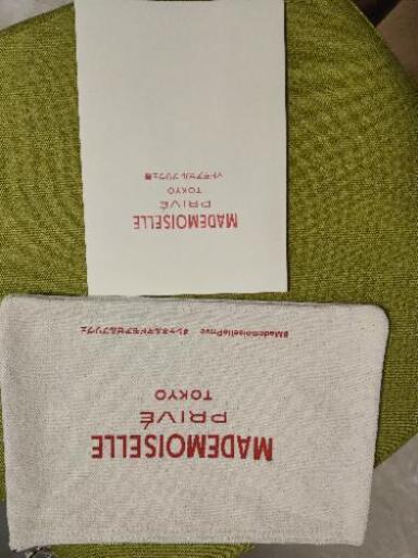 新品　マドモアゼル　展示会ポーチとブックレット