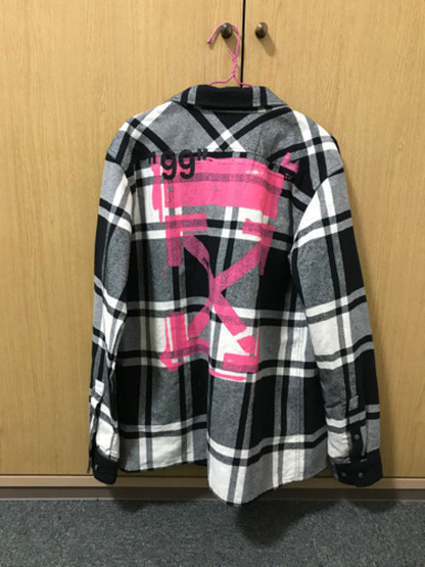 オフホワイト チェックシャツ