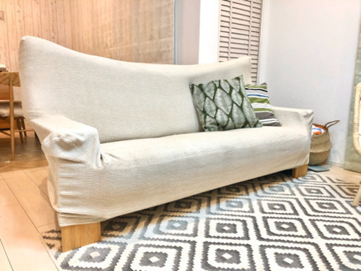 急募　カリモク　チターノ　3人がけソファー