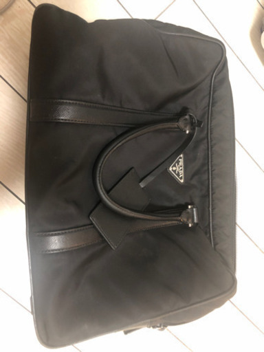 プラダブリーフケース