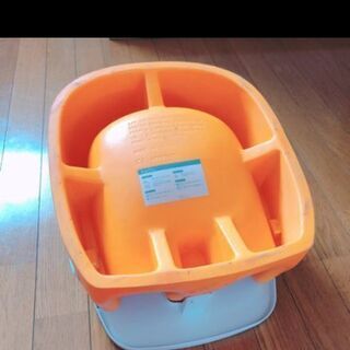 ベビー椅子の画像