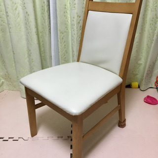 ニトリ　ダイニングチェア　２脚