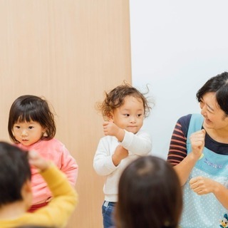 保育士（オープニング募集）★賞与年2回★年間休日125日★残業1...