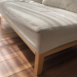 NOYES 2人掛けソファ Garden Sofa 肘のないすっきりとしたデザインはお部屋を広くみせてくれます