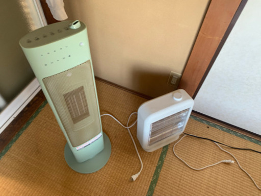 冷蔵庫、洗濯機、ガスコンロ、掃除機  テレビ