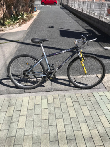 ミヤタ　マウンテンバイク フロントサスペンション激安タイヤ代！バリ山　ヒビなし