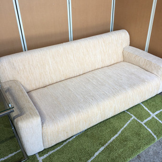☆モデルルーム☆展示品☆3Pソファ☆ほぼ未使用、超美品☆おまけ付き