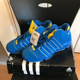 adidas バスケットボールシューズ　27.5cm