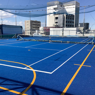 4月7日（火）池袋西口ロサ会館屋上のシティーテニスクラブロサでテ...