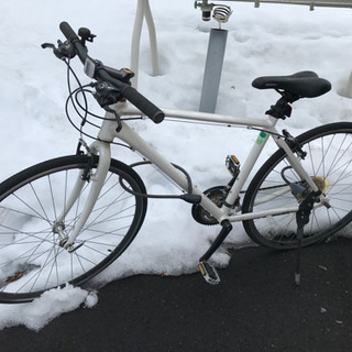 商談中　自転車　白　momentum
