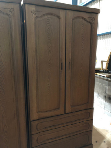 【美品】かわいいナチュラル色◆洋服ダンス②