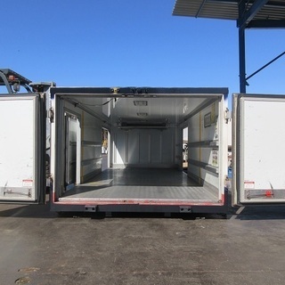 ♪物置♪コンテナ♪手頃♪左右スライドドア♪鍵付♪アルミ箱