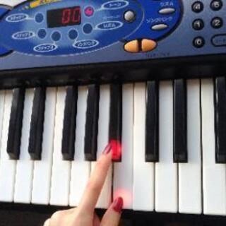 CASIO 電子ピアノの画像