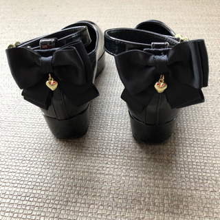 sisterJENNI シスタージェニー　黒　エナメル　厚底　ストラップパンプス　23.0〜24.0 ワケあり　格安の画像
