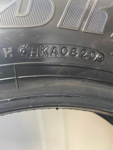 タイヤ　新品　未使用