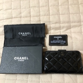 シャネル正規品　2つ折り財布　中古品