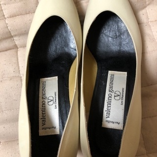 バレンティノ   未使用　22.5の画像