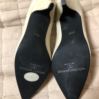 バレンティノ   未使用　22.5の画像