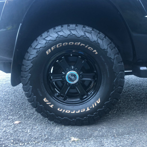 ハイラックスサーフ 215 タイヤホイール4本セット　265/75R16
